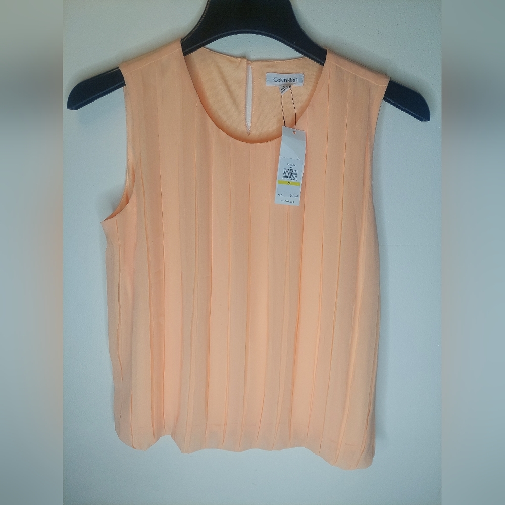 Women's Calvin Klein Bubble Hem Blouse NWT
